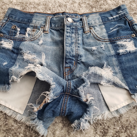 SOLD LOT AE | Vintage High Rise Ultra Distressed Festival Denim Jean Shorts 2 - Picture 4 of 12